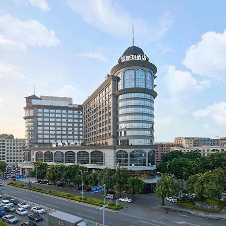 Maison New Century Hotel Dongguan Dongguan  Exteriör bild