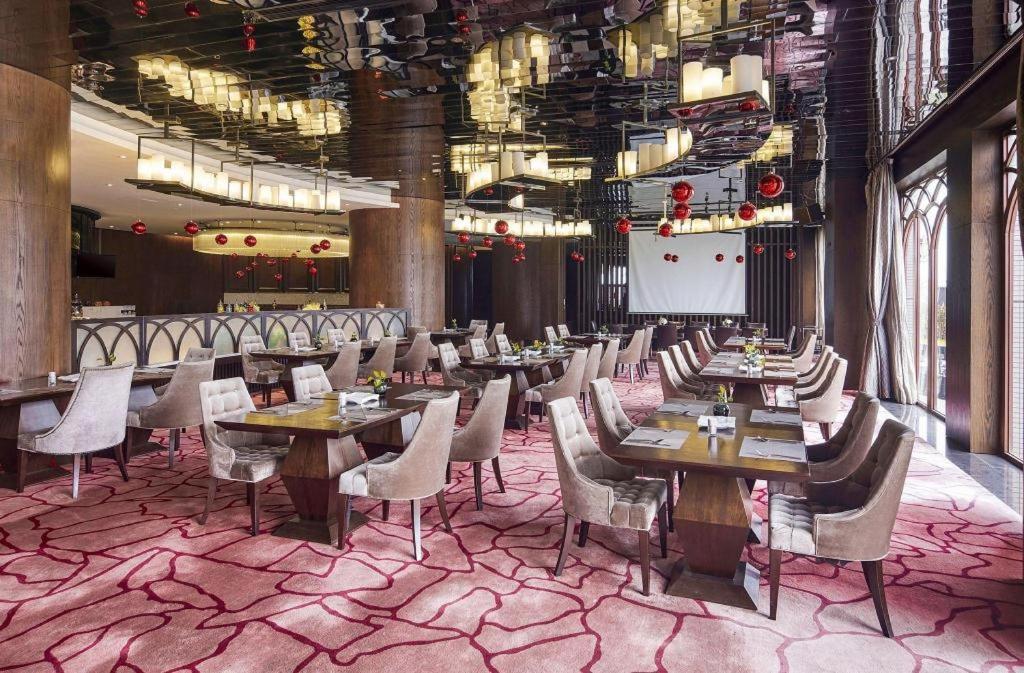 Maison New Century Hotel Dongguan Dongguan  Exteriör bild