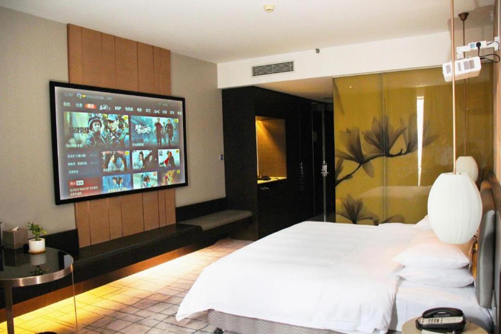 Maison New Century Hotel Dongguan Dongguan  Exteriör bild