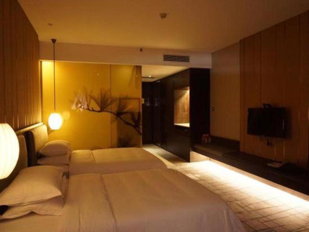 Maison New Century Hotel Dongguan Dongguan  Exteriör bild